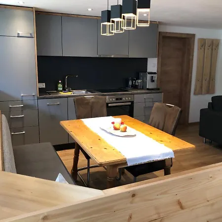 Margreitterhof Apartman *